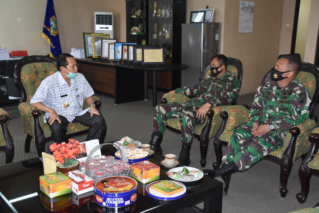 Danrem 073/MKT Kolonel Inf Ari Yulianto, S.I.P, Jalin Silaturahmi Dengan Bupati Kabupaten Semarang 